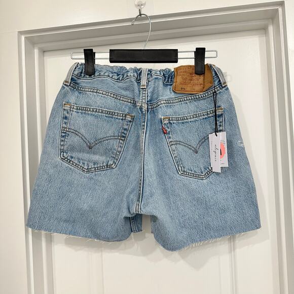 NWT Aligrace Maternity 501 Baggy Shorts in Light Blue Wash Size Medium - Picture 4 of 8